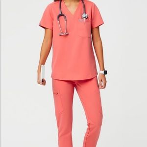 Figs hot coral Catarina scrub top